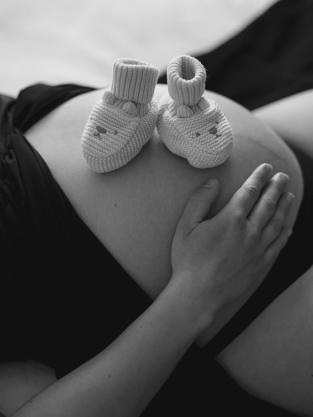 Detailaufnahme Babybauch